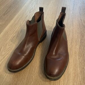 Clarks Classic Brown Leather Men's Chelsea Boots